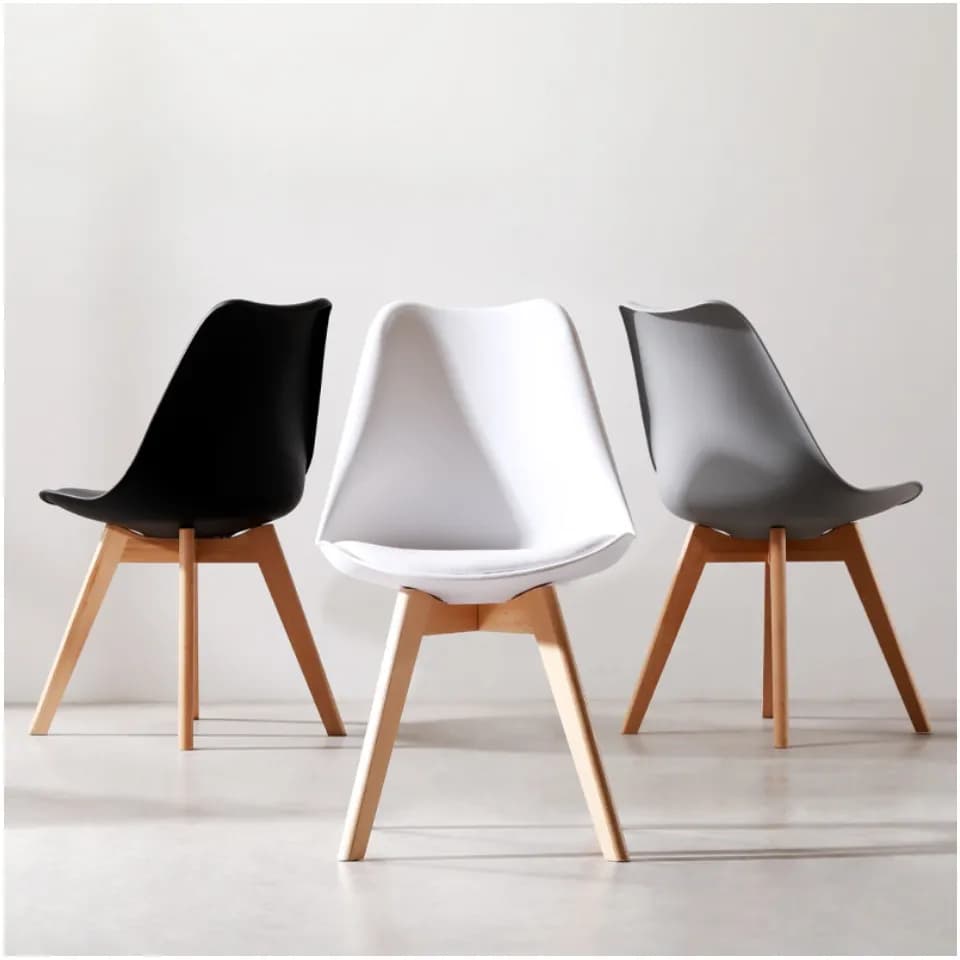 Dòng ghế nhựa chân gỗ có thiết kế đơn giản
