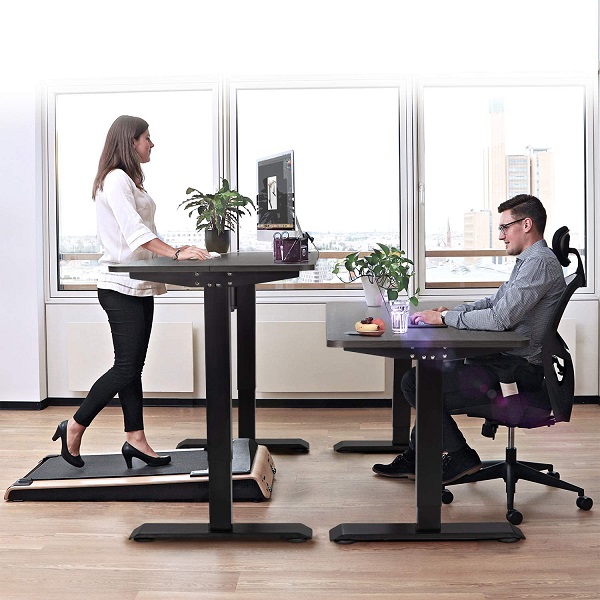 Ghế chống đau lưng có chiều cao phù hợp với bàn làm việc