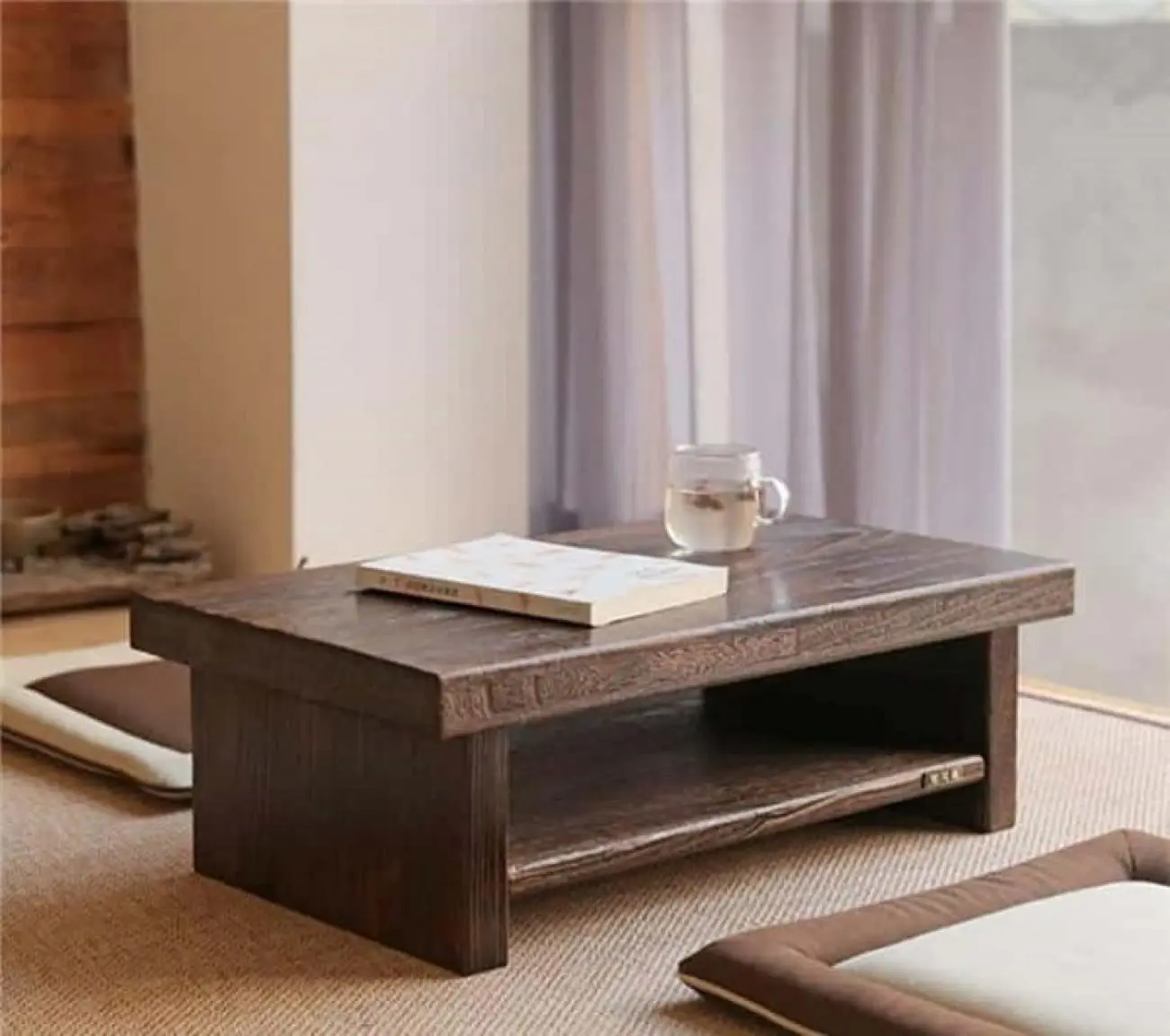 Các mẫu bàn ăn kiểu Nhật chân gấp có phần nệm ghế được làm từ chất liệu hoàn toàn cao cấp