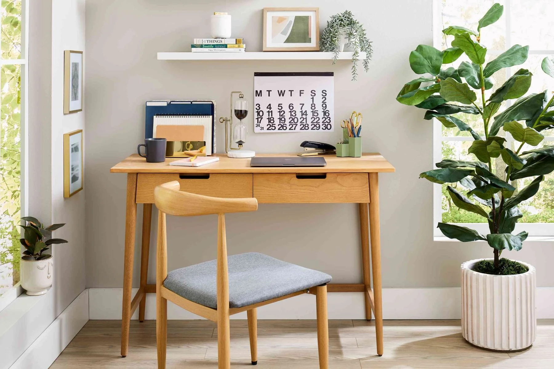 Mẫu bàn để máy tính gọn đẹp Ikea