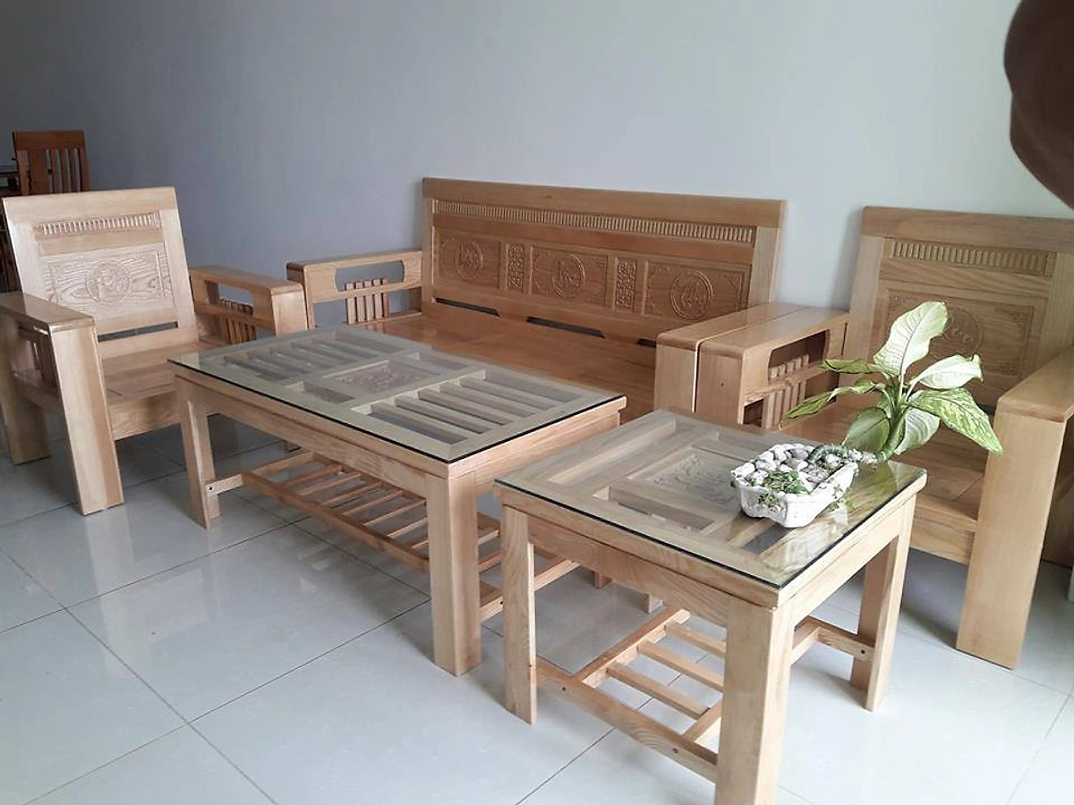 Bàn ghế gỗ phòng khách giá dưới 7 triệu bằng gỗ cao su bền bỉ