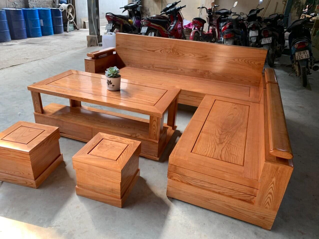 Bộ bàn ghế gỗ phòng khách giá rẻ hình chữ L