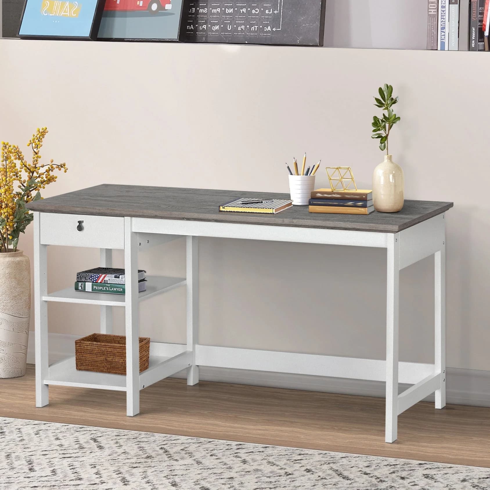 Mẫu bàn làm việc 1m5 thiết kế hiện đại được nhiều giới trẻ yêu thích