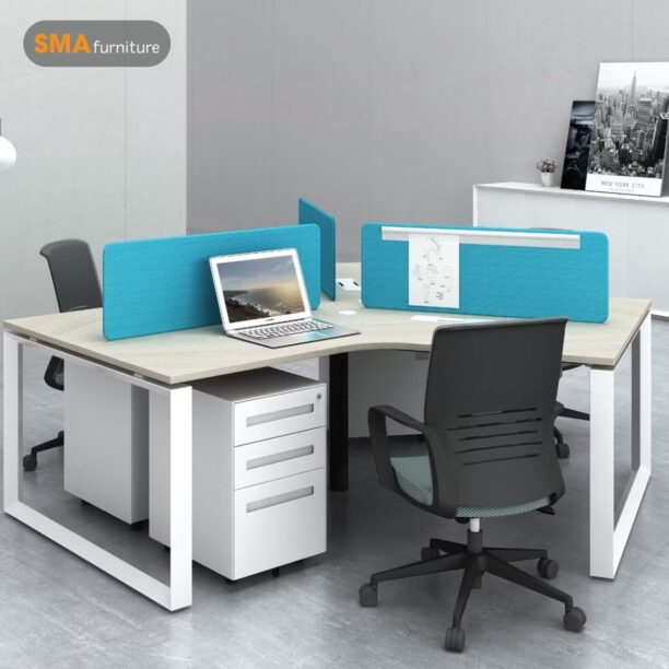 Thiết kế bàn làm việc MLV622 có các vách ngăn phân chia góc làm việc